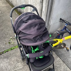 アップリカベビーカー
の画像