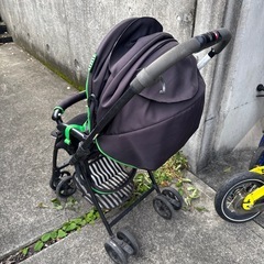 アップリカベビーカー
の画像