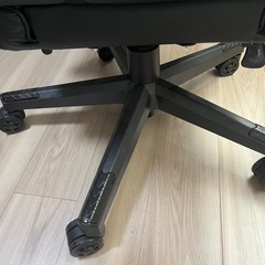 ゲーミングチェアの画像