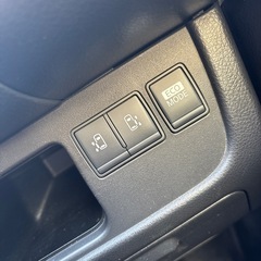 日産 セレナ ハイウェイスターの画像