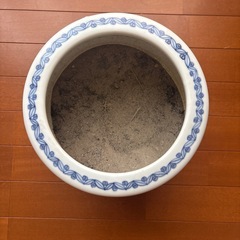 陶器製　火鉢
の画像