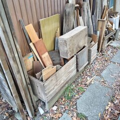 逗子 無料あげます 木片 木材 角材 キャンプファイヤー 燃焼 荒材 桜 版画 薪 燃やす 日曜大工 工作 板材 板料 端材 DIY 棚材 角材 建築 ガーデン 木せん ブロック 建材 箱 焚火 ソロキャンプ 材 構造材 内装材 建具 燃料 木炭 燃料 木箱 差し上げます 大木 彫刻 オブジェ 木像 木っ端 ウッド WOOD 暖炉 ストーブ 木工 家具 自然木 抜根 倒木 丸太 テーブル 作る 組み立て まき たきぎ 枝 伐採 固形 木質燃料 ボイラー BBQ バーベキュー 切り株 の画像