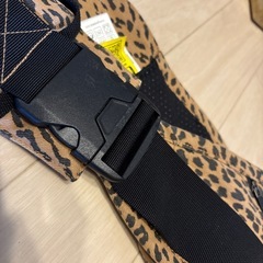 グスケット 豹柄の画像
