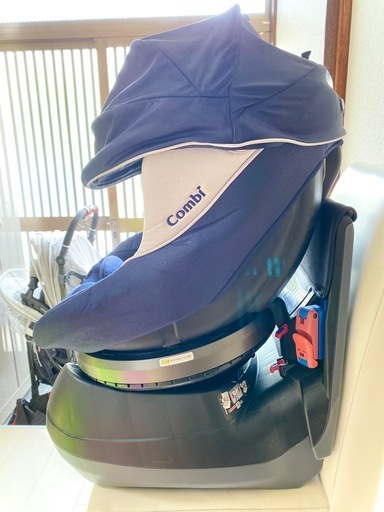コンビ クルムーヴ シンプライト ネイビー チャイルドシート