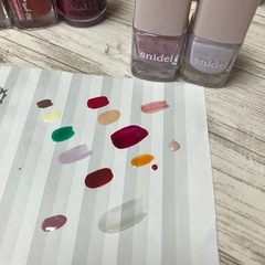 ネイルカラーの画像