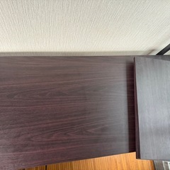 パソコンデスクの画像