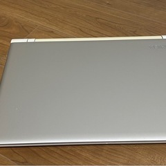 東芝 AB65/RGSD i7 SSD256GB GeForce 930Mの画像