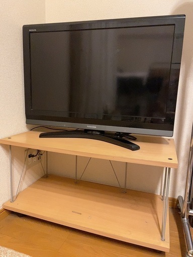 【取引済‼️
】TOSHIBA【テレビ・TVボード付 】