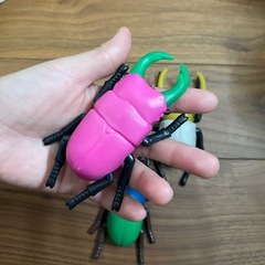 カブトムシとクワガタのおもちおもちゃの画像