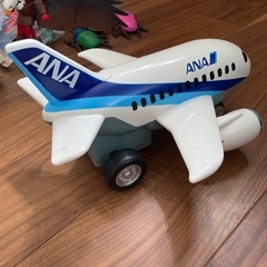 ANA 飛行機　おもちゃおもちゃの画像