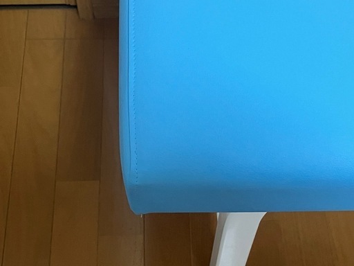 診察台　マッサージ台　整体ベッド　　