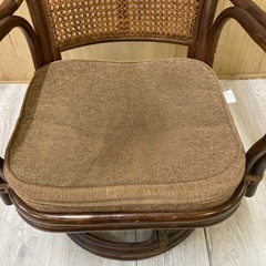 藤　椅子　回転式　ロータイプの画像