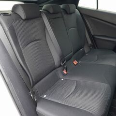 🚗✨【自社ローン専門店！オトロン岐阜店】✨️🚗大人気『トヨタ プリウス S』入荷🎉 審査のことならお任せください！まずはご相談だけでもOKです😊の画像