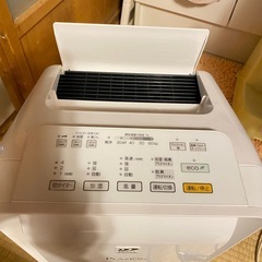 FUJITSU 富士通 加湿脱臭機 プラズィオン DAS-303E-W
の画像