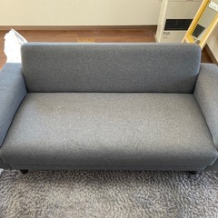 取引中！【土日限定出品！】ニトリ 2人掛けソファ  使用期間半年 美品の画像