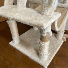 キャットタワーの画像