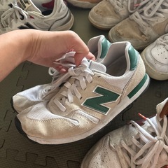 スケシュー、ナイキ、ニューバランス、エアホースワンなぉですなどですの画像