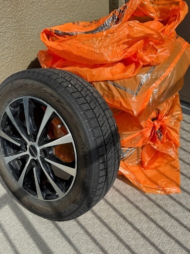 値下げ！【美品】ブリヂストン185/60R15 スタッドレスタイヤ ホイール付き　4本セット
