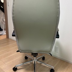 ワークチェアリカルドフットレスト付きの画像
