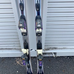 SALOMONスキー板の画像