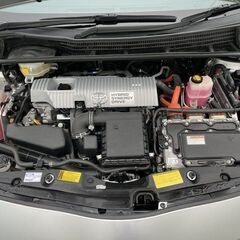 誰でも車が買える次世代低与信ローン専門店／ 安心の１年保証付き 距離無制限！中古車販売 カーメル山梨店　平成25年　トヨタ　プリウス　13,000㌔の画像