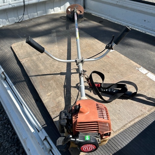 刈払機　草刈機　丸山　KC26M