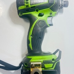 Makita 14.4V 電動インパクトドライバーの画像
