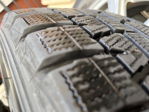 DUNLOP 195/65スタッドレスタイヤ 15インチホイール付き　5穴
　P 100