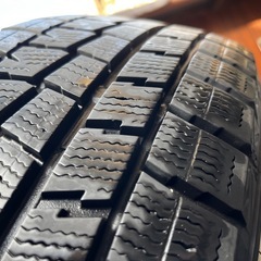 DUNLOP 195/65スタッドレスタイヤ 15インチホイール付き　5穴
　P 100の画像