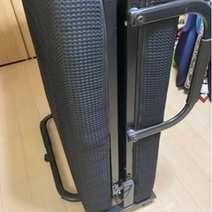 折りたたみベッドの画像