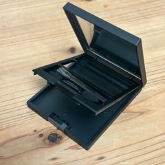 Celvoke アイシャドウ、パレットケースの画像