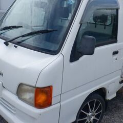 スバル　サンバートラック　5MT　エアコン　パワステ　129899ｋｍ　現状の画像