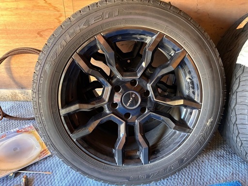 プラド夏タイヤほぼ未使用