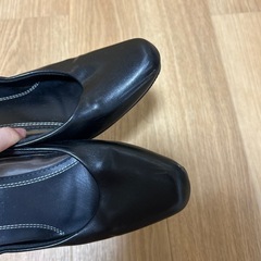 就活用スーツ用パンプス23.5の画像
