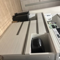 食器棚の画像