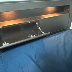 ニトリ跳ね上げ式収納付きベッドの画像