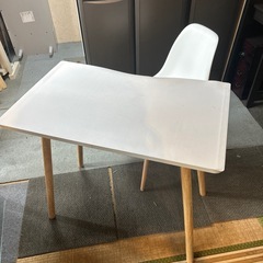 デスクテーブルセット　の画像