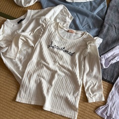 女の子秋冬服140,150cmの画像