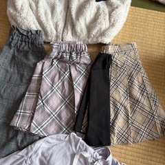 女の子秋冬服140,150cmの画像