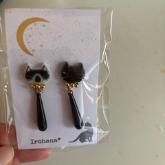 猫ちゃんピアスの画像