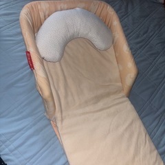赤ちゃん用ベッドの画像