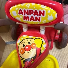 アンパンマン三輪車の画像