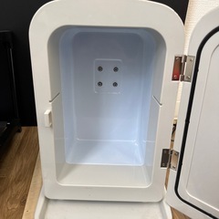 
小型冷蔵庫の画像