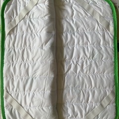 未使用　はらぺこあおむし　敷きパッド　毛布　70×120の画像