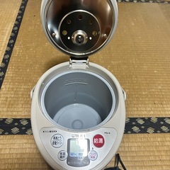 電気ポットの画像