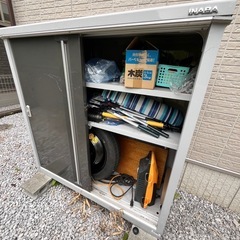 イナバ物置の画像