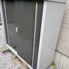 イナバ物置の画像