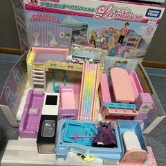 リカちゃんハウス中古品です。の画像
