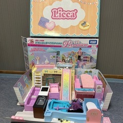 リカちゃんハウス中古品です。の画像