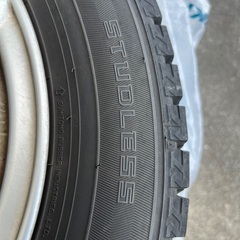 スタッドレスタイヤ　175/65R14 4本セットの画像